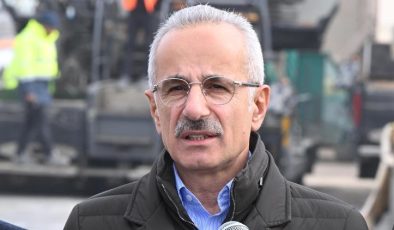 Bakan açıkladı: Depremden etkilenen yollar için 6,3 milyar TL harcadık