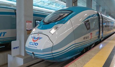 Bakan Uraloğlu İzmir’e hızlı trenin geleceği tarihi açıkladı