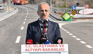 Çanakkale’de 2 büyük proje hizmete açıldı! Bakan Uraloğlu: 163 milyar liralık ulaştırma yatırımı yaptık