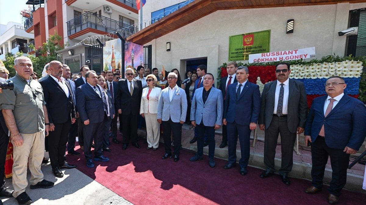 Rusya’nın Antalya Başkonsolosluğu’nun yeni binası açıldı