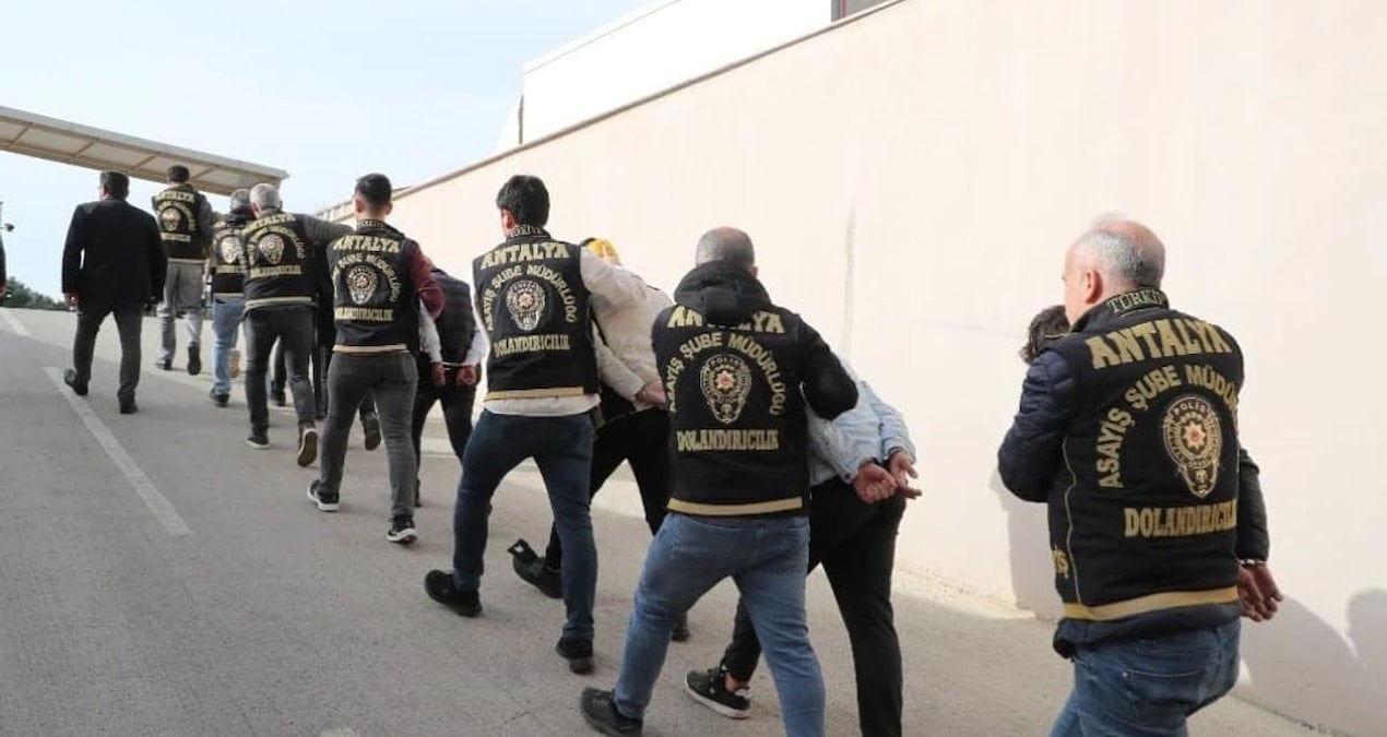 6 ilde dolandırıcılık operasyonuna tutuklama