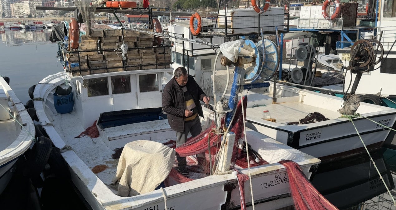 Balıkçılar hazırlıklarını tamamladı, saatler sonra denize açılacaklar