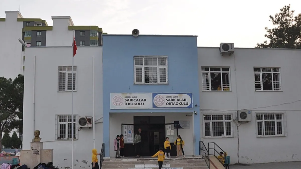 Çocuğunun kolu kırılınca okulda dehşet saçtı: Öğretmenin burnunu kıran adam tutuklandı!