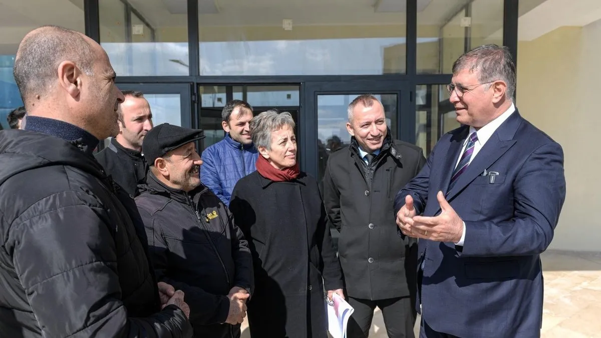 Cemil Tugay’dan kentsel dönüşüm skandalı! Ayıbını örtmek için 1.5 ay önceki ziyareti yeniymiş gibi gösterdiler